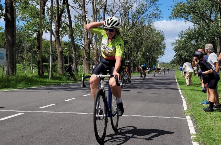 VIDEO. Nueva victoria de Melina Carrera