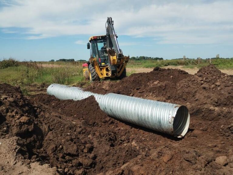 Trabajos en caminos de Cañada Martha