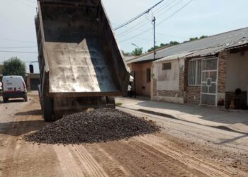 Siguen los trabajos en calles de tierra