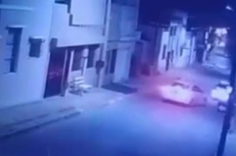 VIDEO. Encontraron a la persona que chocó al Peugeot en calle Rivadavia