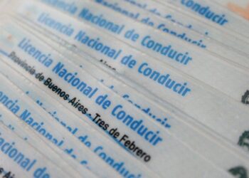 Llaman a retirar carnets de conducir en Arrecifes