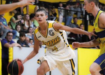 Básquet: Comu y Sports siguen mandando