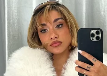 Preocupa la salud de María Becerra: fue operada tras ser internada de urgencia