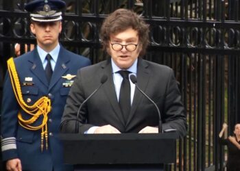 Milei asciende a soldados de Malvinas en un decreto histórico