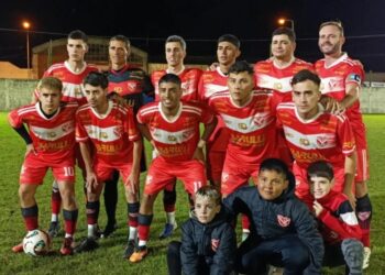 Fútbol local: empate entre Villa y Huracán