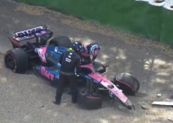 Colapinto se pegó en la clasificación y largará 15º