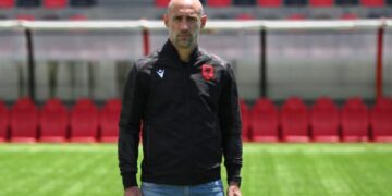 Invitaron a Pablo Zabaleta para que vuelva a ponerse los cortos