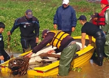 Encontraron a dos de los tres pescadores desaparecidos en el Paraná