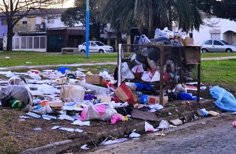 Reclamos por basura en calles de la ciudad