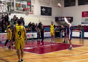 Básquet: otro bombazo de Gutiérrez para ser tercero