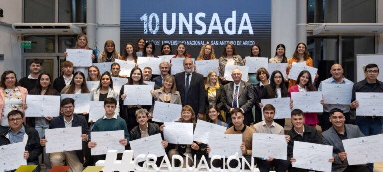 Nuevos 46 profesionales de Arrecifes y la región se recibieron en la UNSAdA