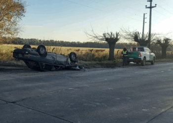 Volcó solo en ruta 191 y será sancionado