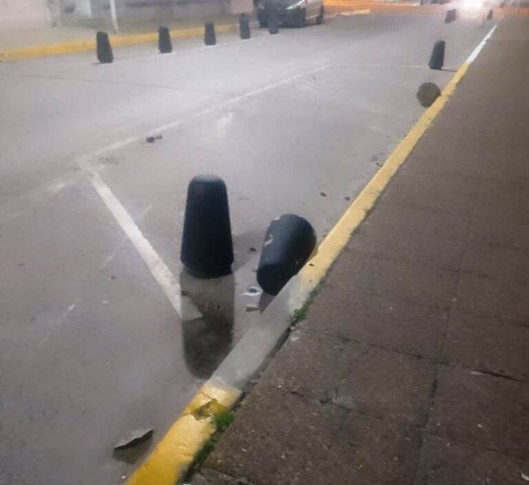 El centro de Arrecifes, como una pista de bowling