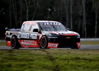 Podios de Canapino y Alberti en La Plata