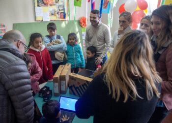 Entregaron computadoras a la Escuela y el Jardín de El Contador