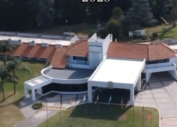 Tras la inundación, reabrió el Hotel Río de Salto