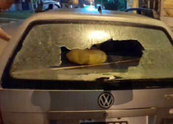 Vandalismo en Arrecifes: siguen rompiendo autos