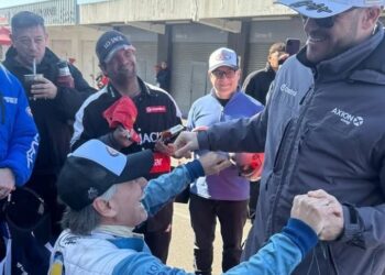 Cómo clasificaron los arrecifeños en la carrera con invitados del Turismo Carretera 2000