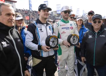 Turismo Carretera 2000: ganaron los hermanos Canapino y Marcos se destacó en su regreso