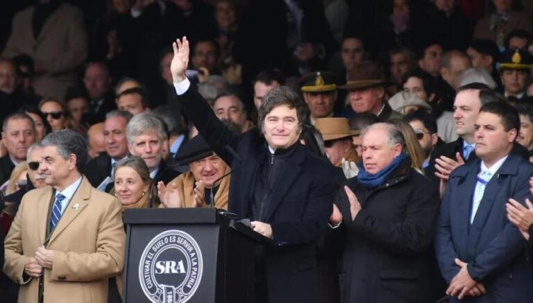 Milei anunció baja de retenciones al campo “en forma permanente”