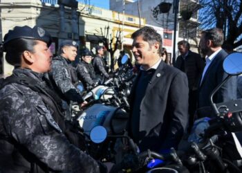 Kicillof en Escobar: 15 nuevos patrulleros y 26 efectivos más