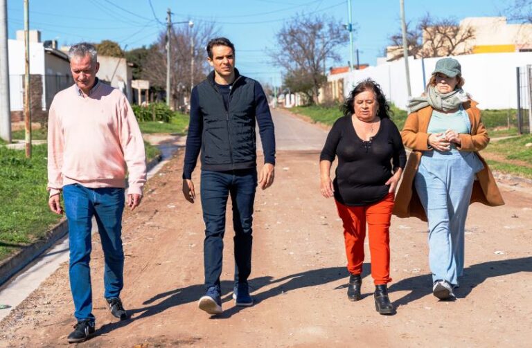 Passaglia en Arrecifes: “La Municipalidad es millonaria, es mentira que no se pueden hacer obras”