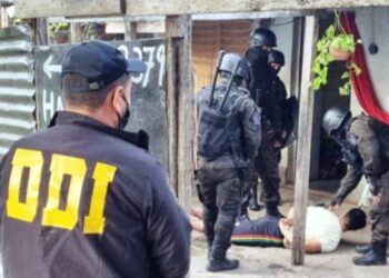 Un detenido y un efectivo baleado en un operativo de la DDI Pergamino