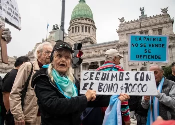 Diputados confirmó el veto presidencial al aumento previsto a jubilados