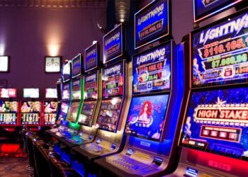 Perdió en el Bingo Pergamino y rompió una máquina de una piña