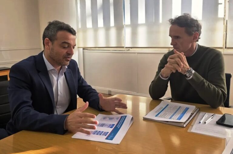 Tras su victoria electoral, Gabilondo se reunió con Katopodis