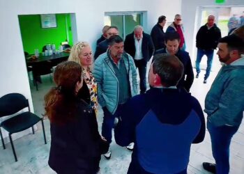 En el Día de la Industria, Bouvier acompañó la inaguración del SUM en el Sector Industrial