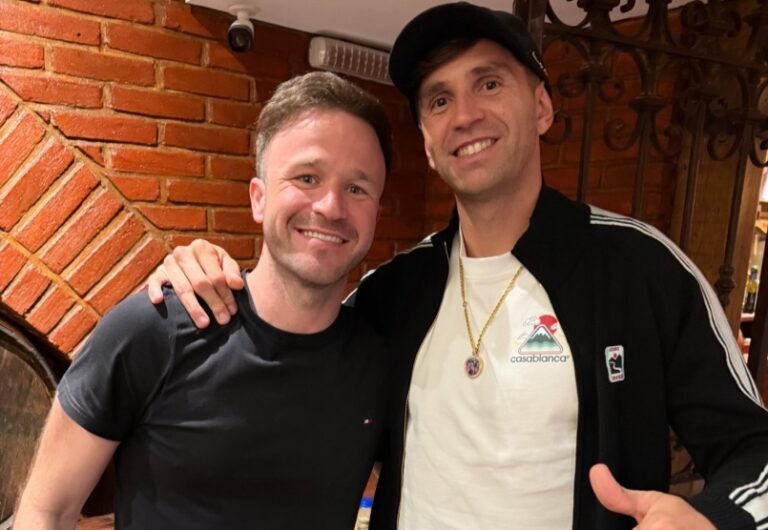 Canapino, en el cumpleaños del Dibu Martínez