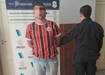 Detenido por incumplir arresto domiciliario
