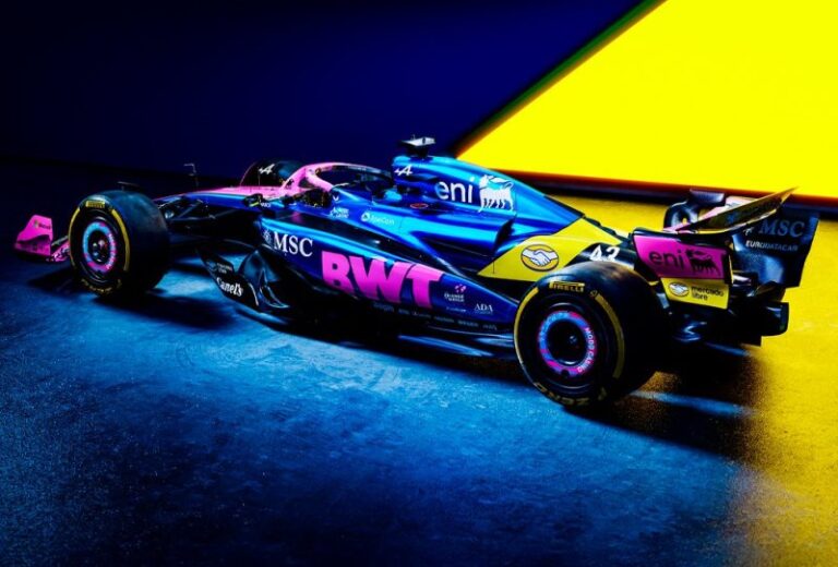 Claro mensaje: Alpine corre en Austin pintado con Mercado Libre