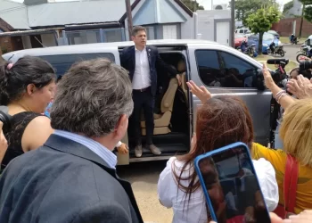 Axel Kicillof visitó Pergamino y Ramallo