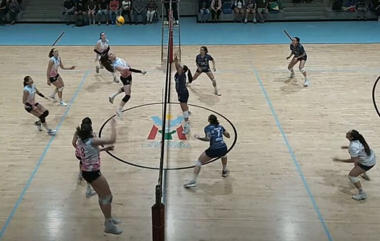 Vóley: Selene debutó con un triunfo en Chile