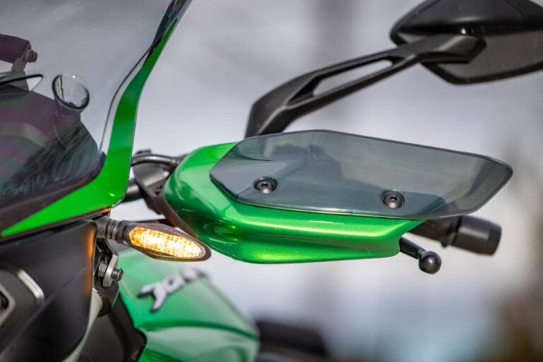 En un allanamiento, recuperan una moto robada