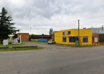 Se chocaron una vidriera y terminaron en el Hospital