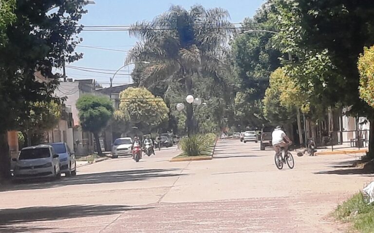 Quitarán el nombre de Perón a la avenida de Sarmiento que volverá a llamarse Av. de Mayo