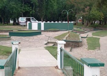 Repararon el escenario del Balneario