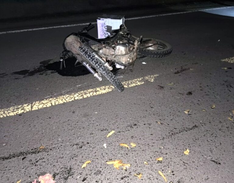 Fuerte choque entre dos motos en ruta 8