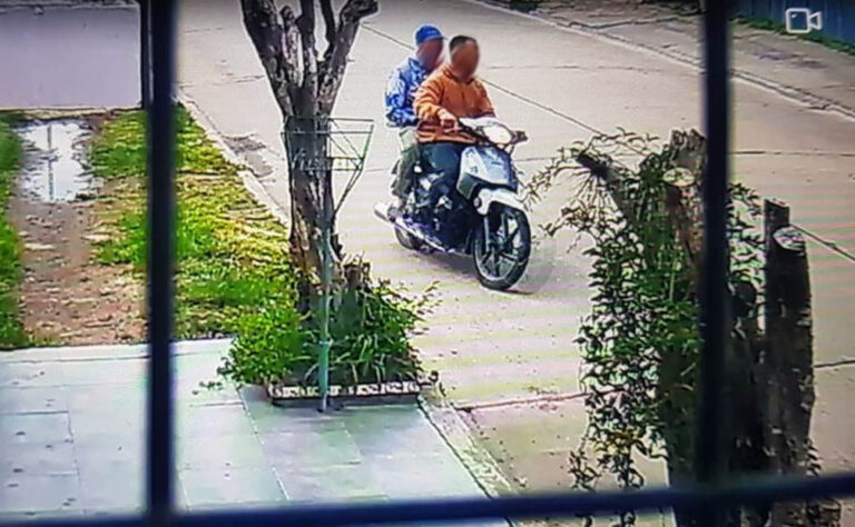 Investigan a dos sospechosos aparentemente preparando un robo