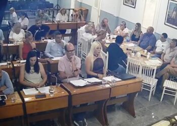 Con la abstención de Fuerza Patria y LLA, se aprobaron los aumentos de tasas para 2026