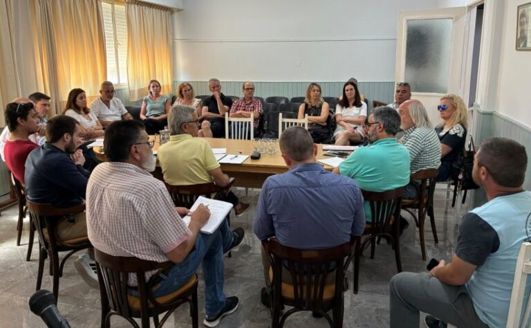Primera reunión de la mesa de diálogo por la deuda con los trabajadores municipales