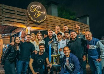 Multitudinario y emotivo recibimiento a Agustín Canapino