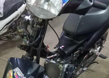 Se quisieron escapar en moto y terminaron en la Comisaría