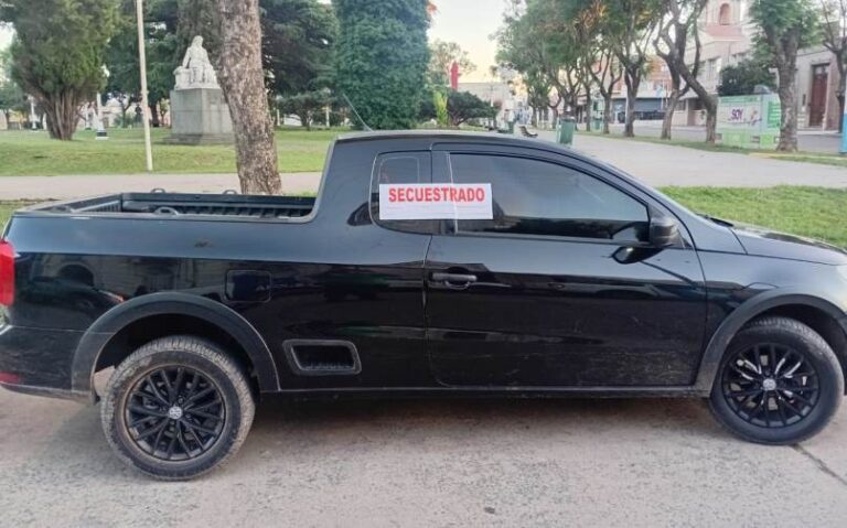 Metieron presa a una pareja por intentar escaparse de un control por la ruta