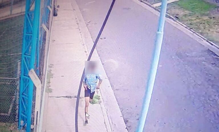 Escapó cuando le quisieron robar la camioneta a mano armada y a plena luz del día