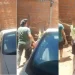 Difunden un video donde vecinos golpean a un menor con un rebenque por un robo