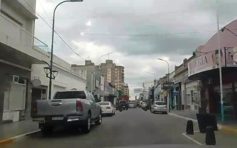 Pese a los invonvenientes, el embellecimiento de la Ricardo Gutiérrez sigue poco a poco